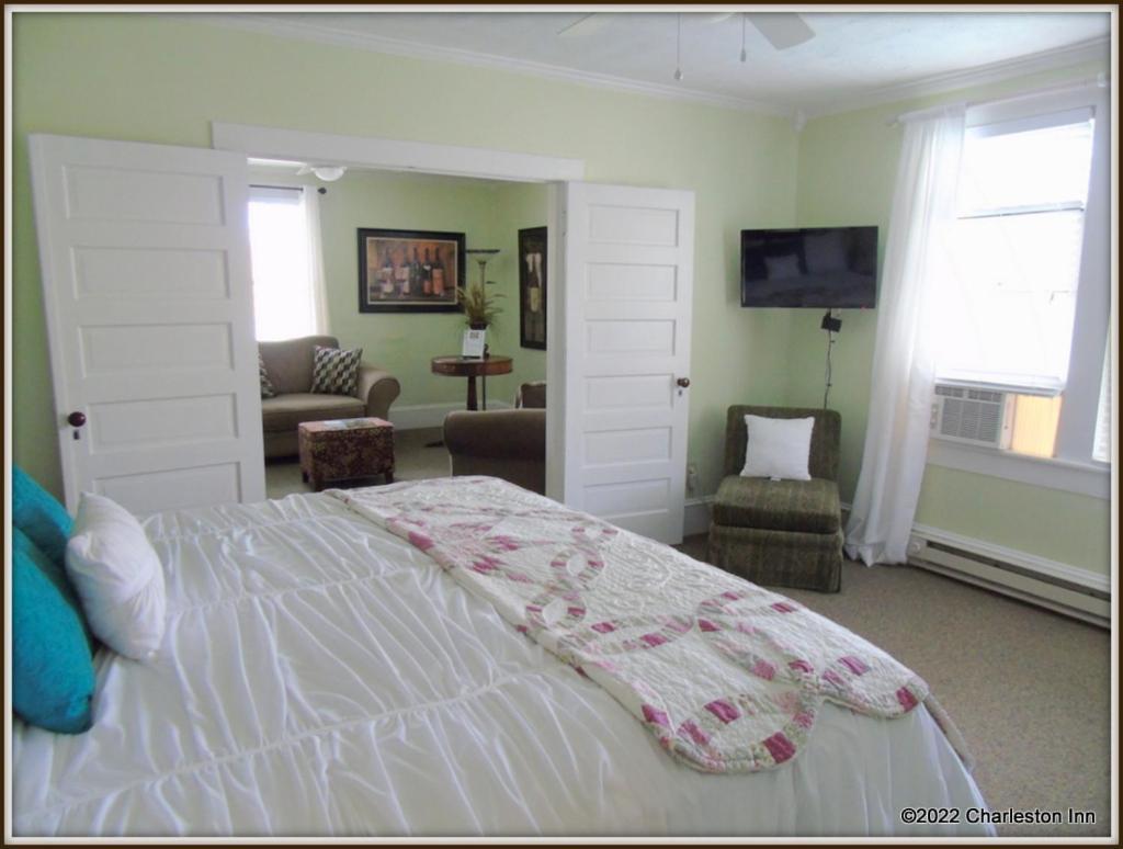 The Charleston Inn Hendersonville Nc Extérieur photo
