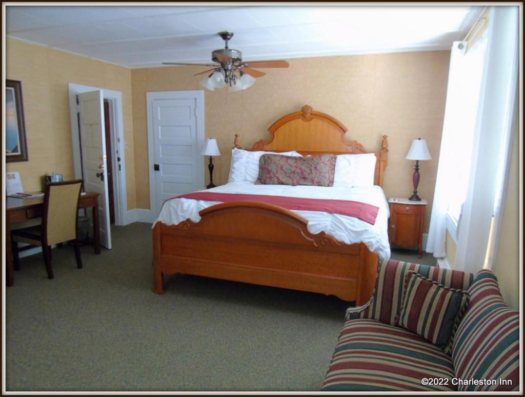 The Charleston Inn Hendersonville Nc Extérieur photo