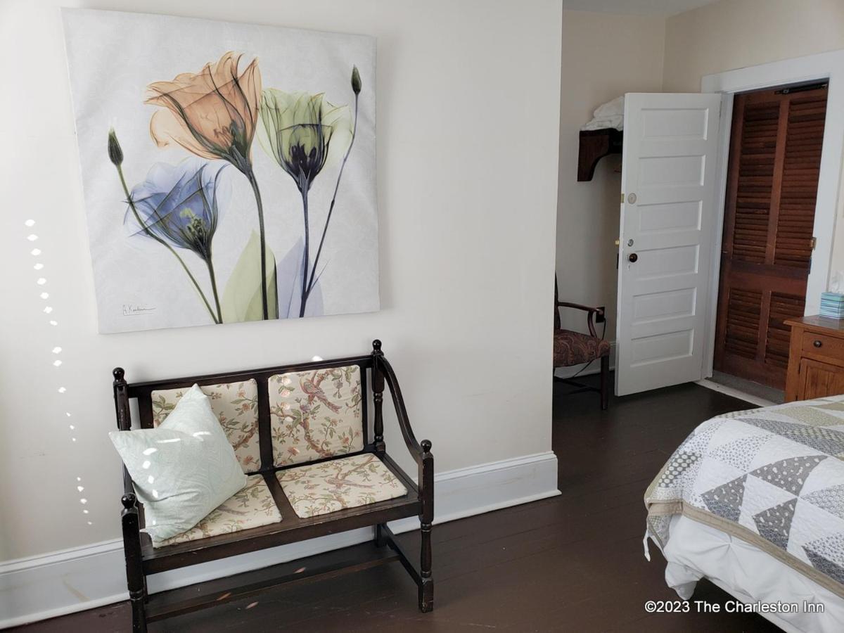 The Charleston Inn Hendersonville Nc Extérieur photo