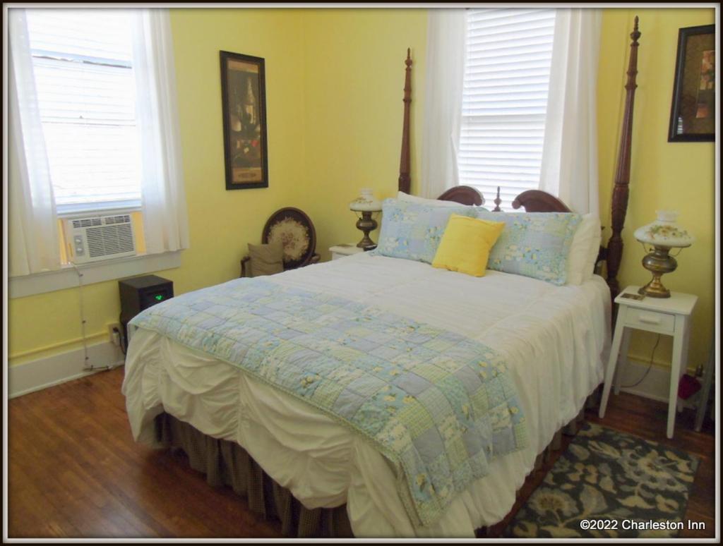 The Charleston Inn Hendersonville Nc Extérieur photo