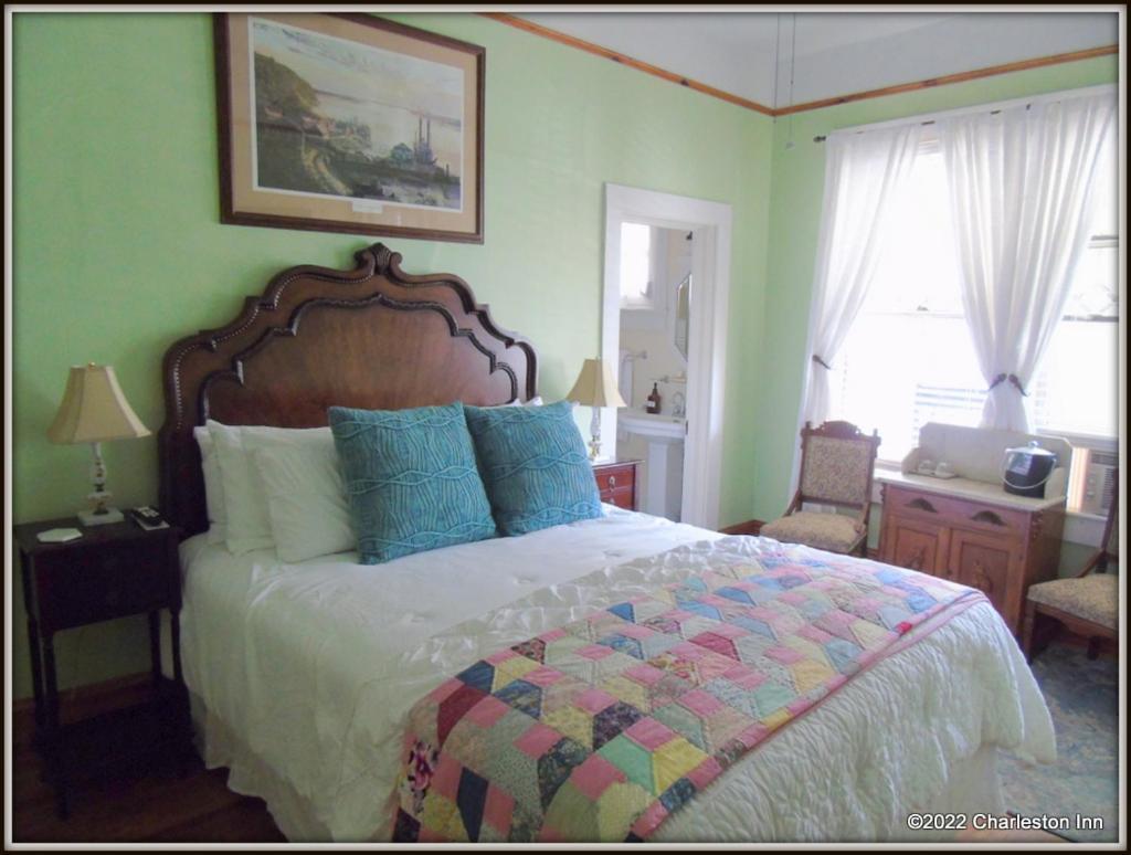 The Charleston Inn Hendersonville Nc Extérieur photo