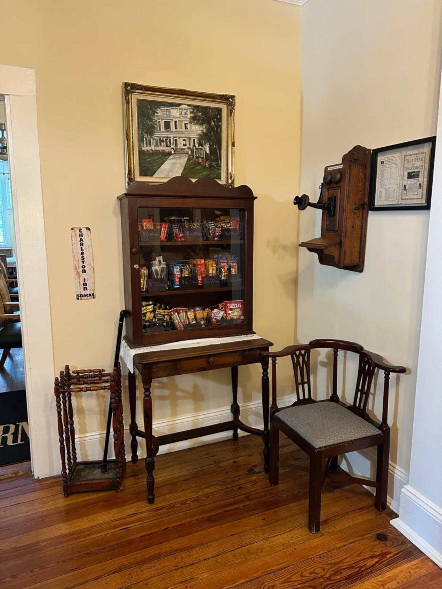 The Charleston Inn Hendersonville Nc Extérieur photo