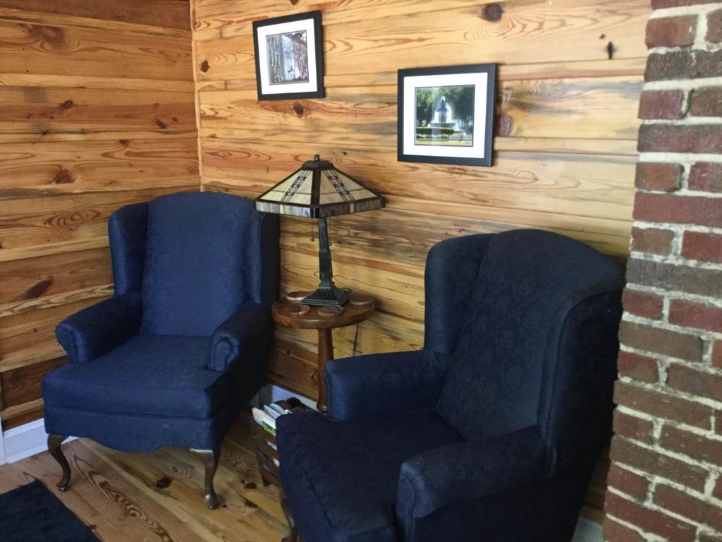 The Charleston Inn Hendersonville Nc Extérieur photo